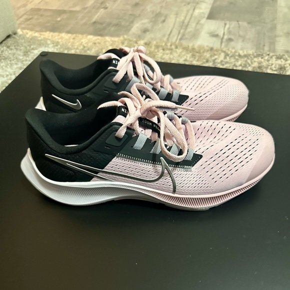 NEW Nike Women's 7.5 - 8 Pegasus 38 Pink Black Running Shoes Sneakers Youth 6.5 - Picture 4 of 9